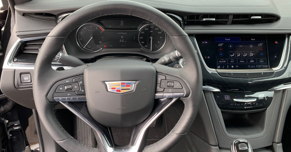 driver interior steering wheel