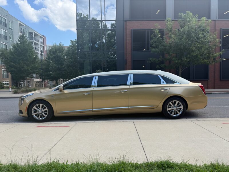 2019 S&S Raised Roof Six Door Limousine