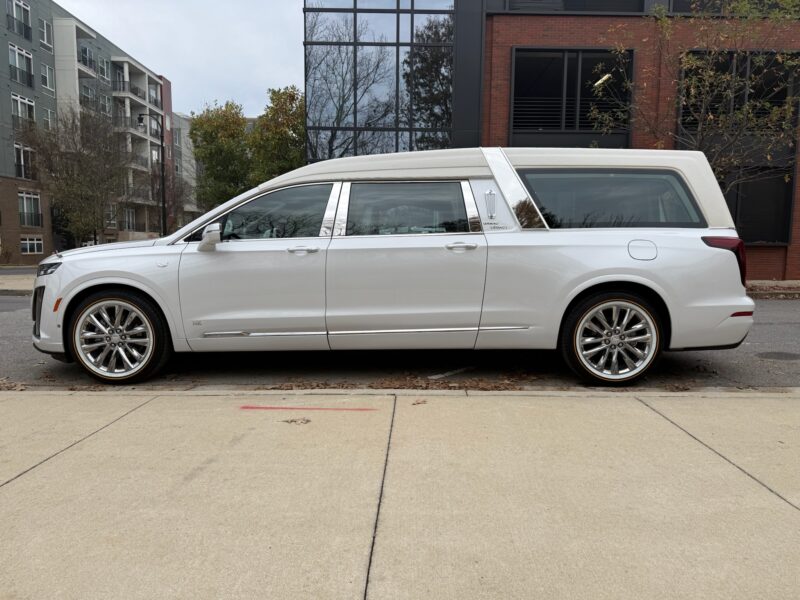 2025 Cadillac MK Grand Legacy Limited